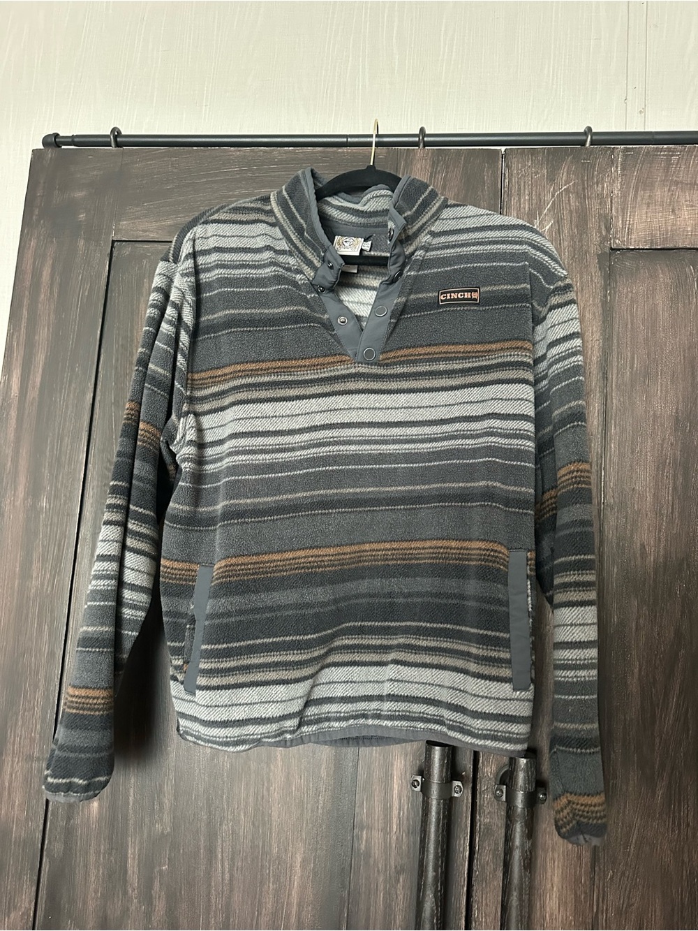 Cinch pull over